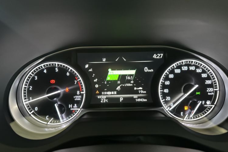Used Toyota Venza 2023 2.0L CVT Two-Wheel Drive Luxury Edition Odometer Close Up