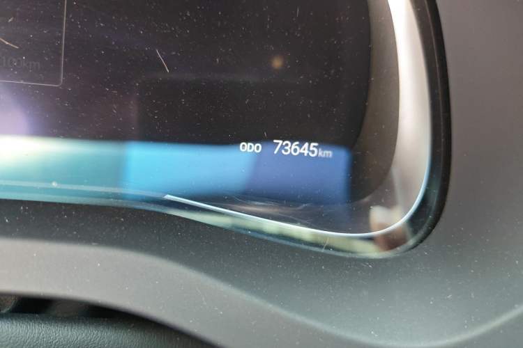 Used Toyota Venza 2023 2.0L CVT Two-Wheel Drive Prestige Version Odometer Close Up