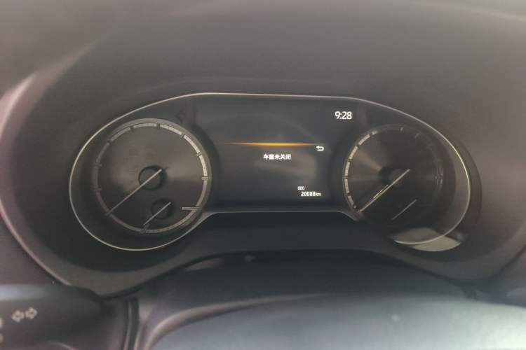 Used Toyota Venza 2023 2.0L CVT Two-Wheel Drive Luxury Edition Odometer Close Up