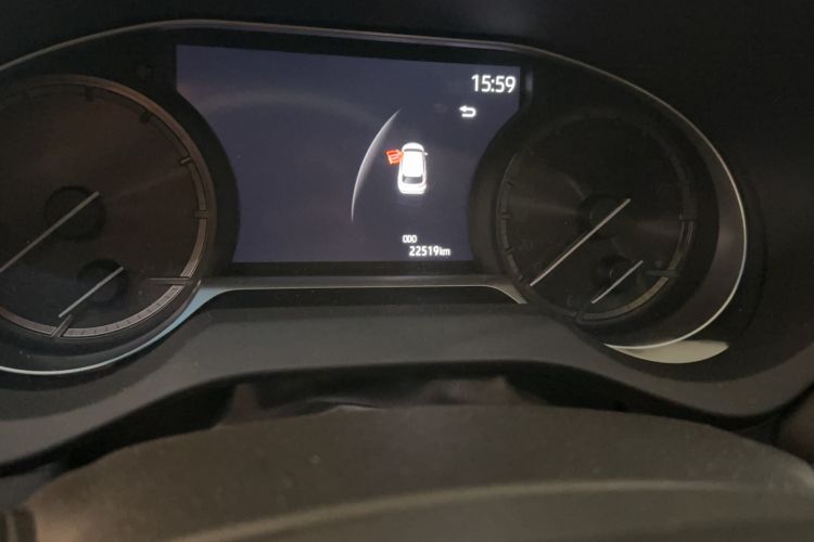 Used Toyota Venza 2023 2.0L CVT Two-Wheel Drive Luxury Edition Odometer Close Up