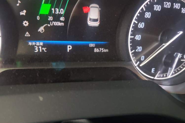 Used Toyota Venza 2023 2.0L CVT Two-Wheel Drive Luxury Edition Odometer Close Up