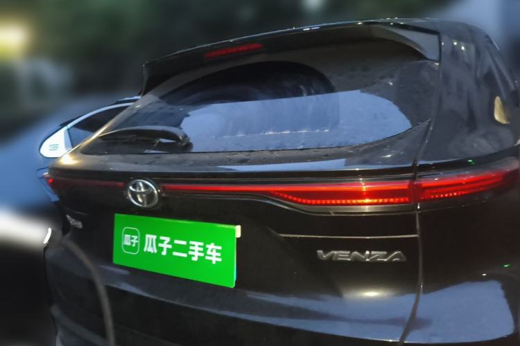 Used Toyota Venza 2023 2.0L CVT Two-Wheel Drive Luxury Edition Rear