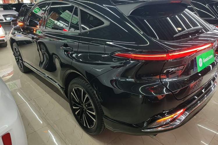 Used Toyota Venza 2023 2.5L Smart Electric Hybrid Dual-Drive Prestige Version Rear Left 45 Deg