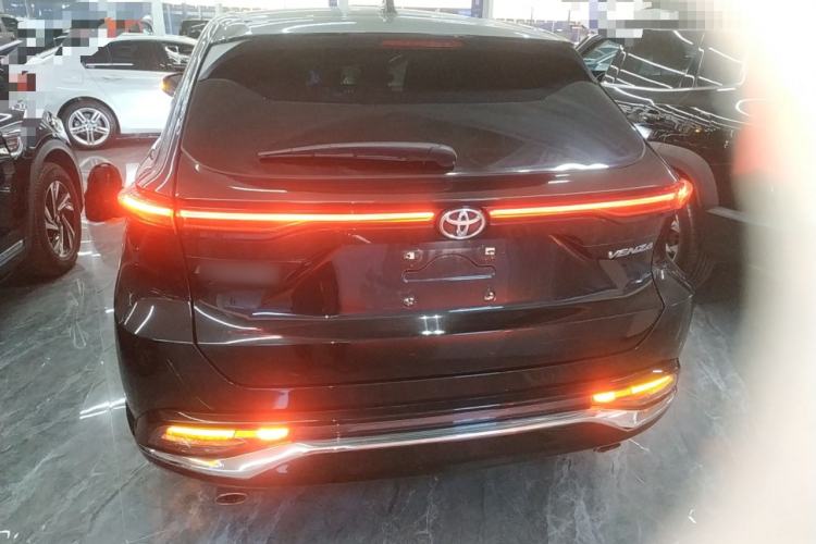 Used Toyota Venza 2023 2.0L CVT Two-Wheel Drive Luxury Edition Rear
