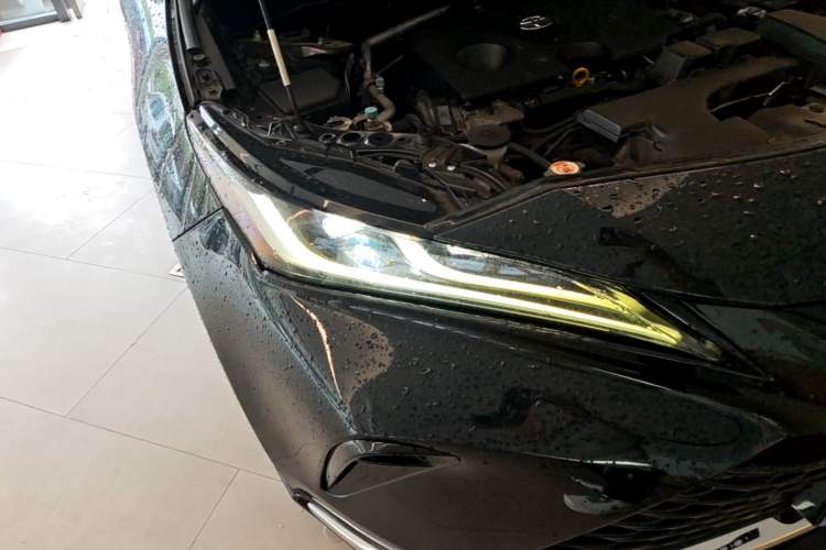 Used Toyota Venza 2023 2.0L CVT Two-Wheel Drive Prestige Version Right Front Headlight