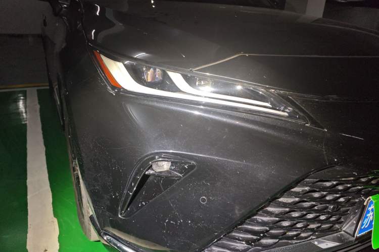 Used Toyota Venza 2023 2.0L CVT Two-Wheel Drive Prestige Version Right Front Headlight