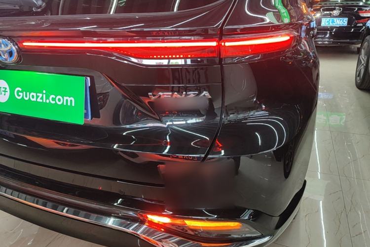 Used Toyota Venza 2023 2.5L Smart Electric Hybrid Dual-Drive Prestige Version Right Rear Taillight