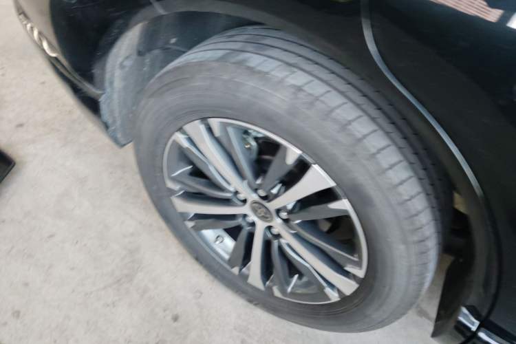 Used Toyota Venza 2023 2.5L Smart Electric Hybrid Dual-Drive Luxury Edition Right Rear Wheel Hub