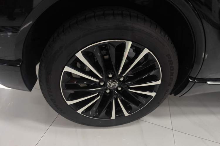 Used Toyota Venza 2023 2.5L Smart Electric Hybrid Dual-Drive Prestige Version Right Rear Wheel Hub