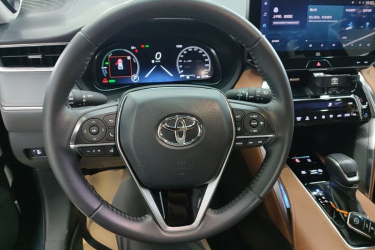 Used Toyota Venza 2023 2.5L Smart Electric Hybrid Dual-Drive Prestige Version Steering Wheel
