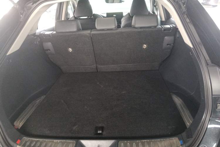 Used Toyota Venza 2023 2.0L CVT Two-Wheel Drive Luxury Edition Trunk
