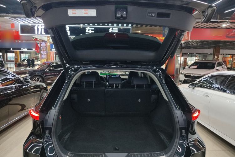 Used Toyota Venza 2023 2.5L Smart Electric Hybrid Dual-Drive Prestige Version Trunk