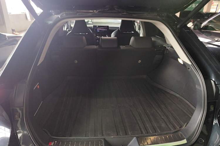 Used Toyota Venza 2023 2.5L Smart Electric Hybrid Dual-Engine Four-Wheel Drive Supreme Edition Trunk