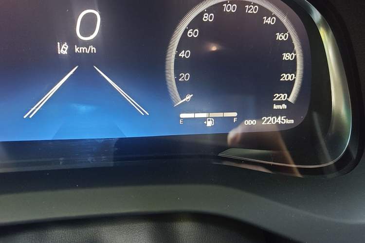 Used Toyota Venza 2023 2.0L CVT Two-Wheel Drive Prestige Version Odometer Close Up