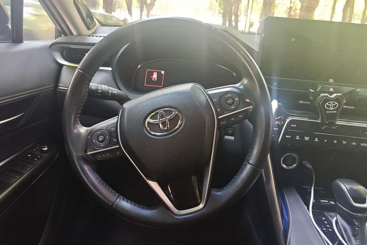 Used Toyota Venza 2023 2.0L CVT Two-Wheel Drive Prestige Version Steering Wheel