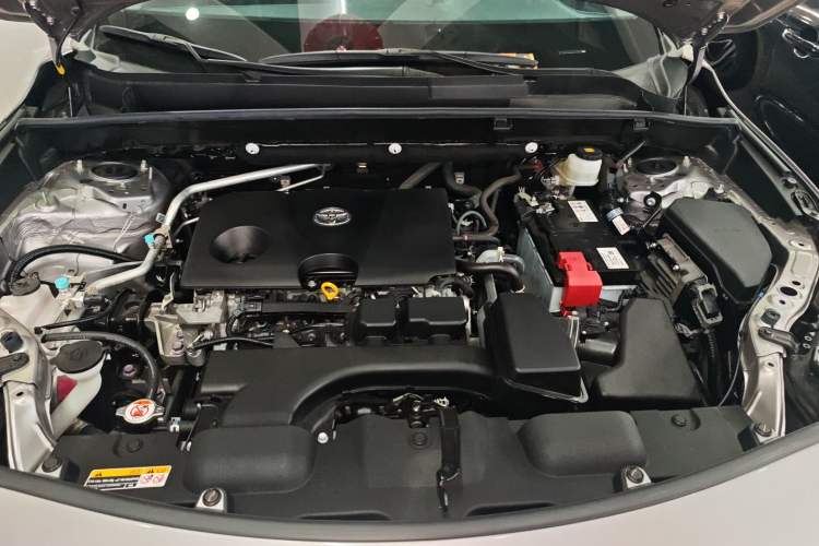 Used Toyota Venza 2023 2.0L CVT Two-Wheel Drive Luxury Edition Engine Bay