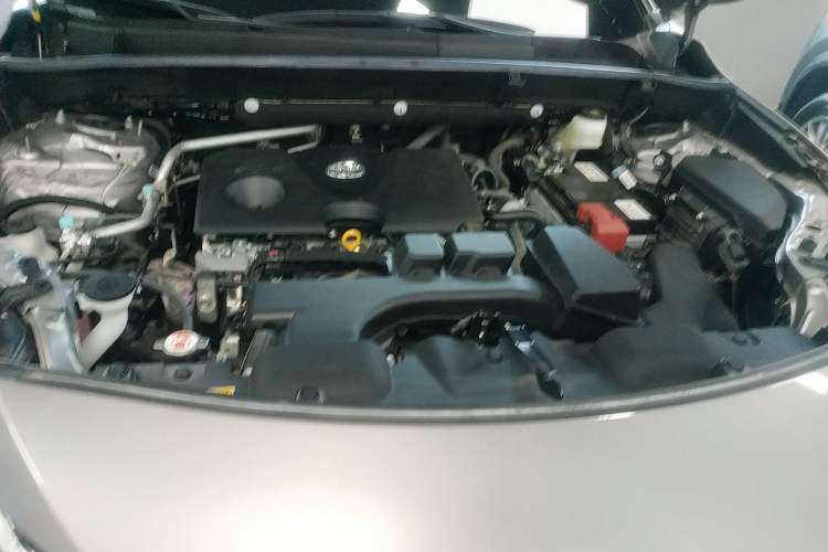 Used Toyota Venza 2023 2.0L CVT Two-Wheel Drive Luxury Edition Engine Bay