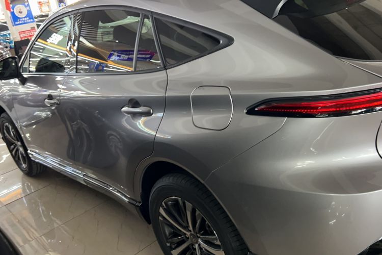 Used Toyota Venza 2023 2.0L CVT Two-Wheel Drive Luxury Edition Exterior 5