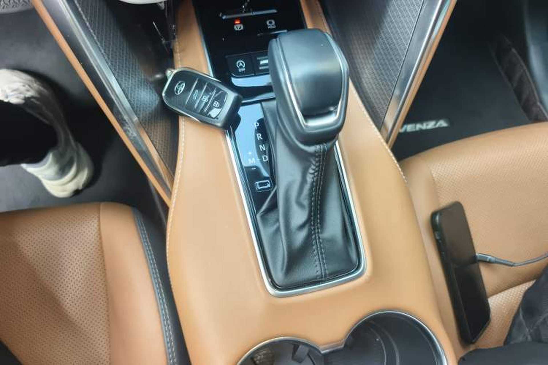 Used Toyota Venza 2023 2.0L CVT Two-Wheel Drive Prestige Version Gear Lever