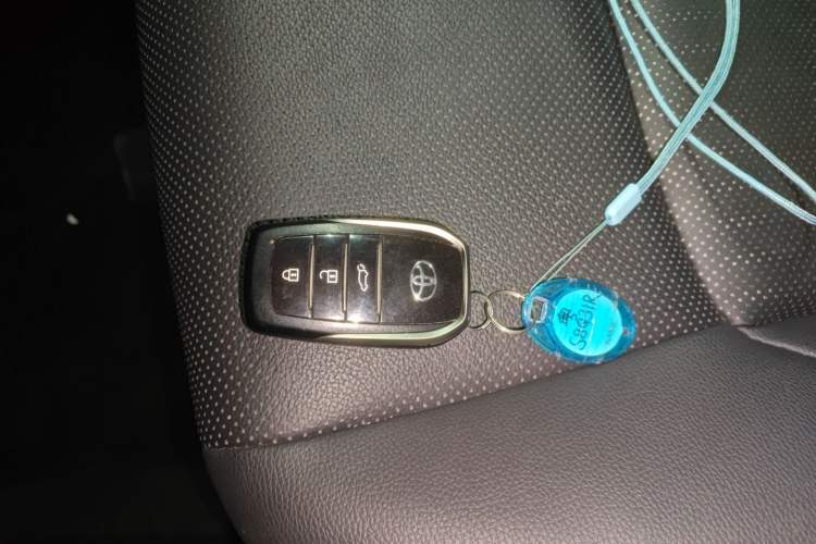 Used Toyota Venza 2023 2.0L CVT Two-Wheel Drive Prestige Version Interior 1