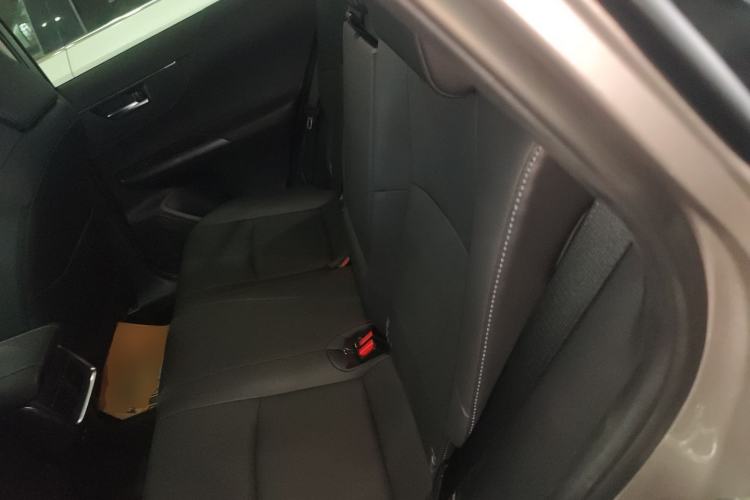 Used Toyota Venza 2023 2.0L CVT Two-Wheel Drive Luxury Edition Left Rear Seat