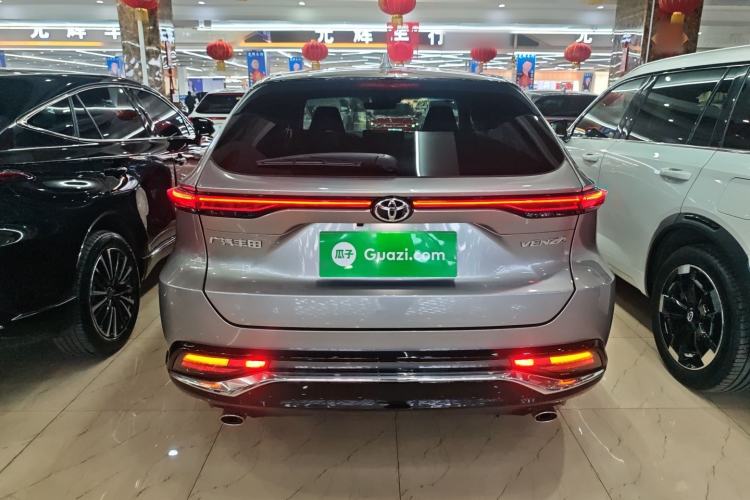 Used Toyota Venza 2023 2.0L CVT Two-Wheel Drive Luxury Edition Rear