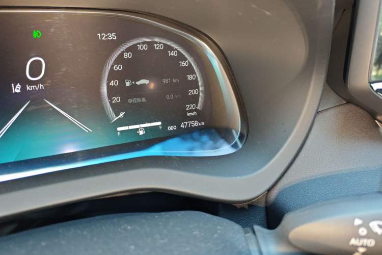 Used Toyota Venza 2023 2.5L Smart Electric Hybrid Dual-Drive Prestige Version Odometer Close Up