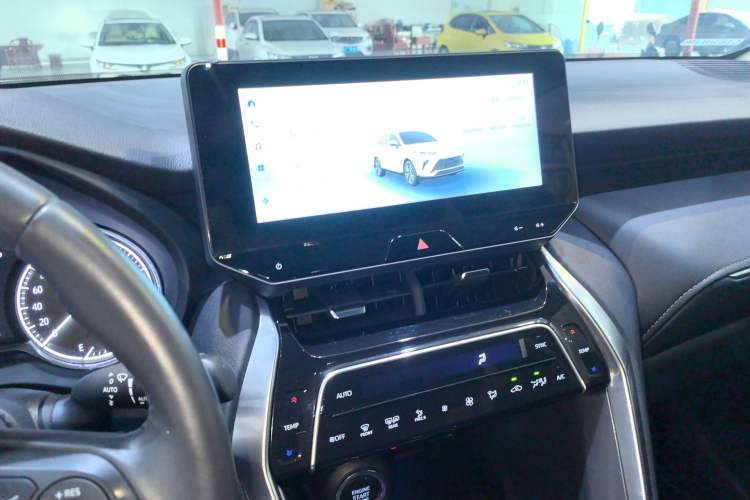 Used Toyota Venza 2023 2.0L CVT Two-Wheel Drive Luxury Edition Audio And AC Panel