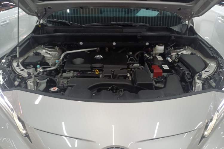 Used Toyota Venza 2023 2.0L CVT Two-Wheel Drive Prestige Version Engine Bay