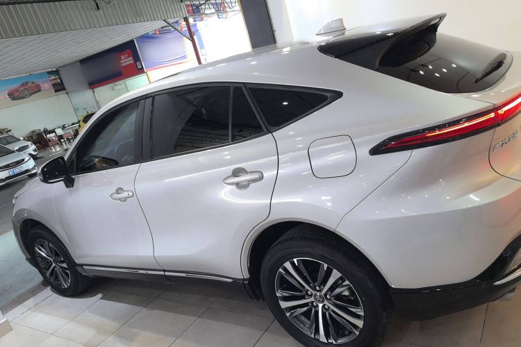 Used Toyota Venza 2023 2.0L CVT Two-Wheel Drive Luxury Edition Exterior 3