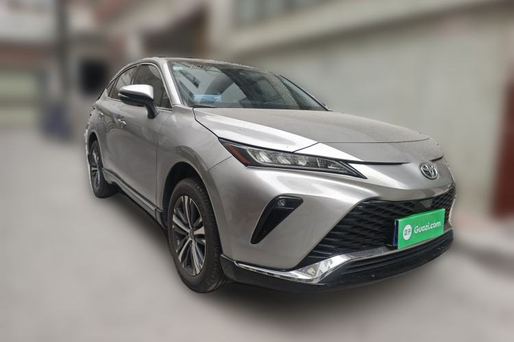 Used Toyota Venza 2023 2.0L CVT Two-Wheel Drive Luxury Edition Front Right 45 Deg