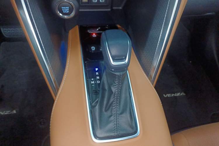 Used Toyota Venza 2023 2.0L CVT Two-Wheel Drive Prestige Version Gear Lever