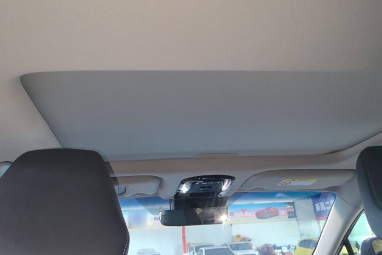 Used Toyota Venza 2023 2.0L CVT Two-Wheel Drive Luxury Edition Headliner