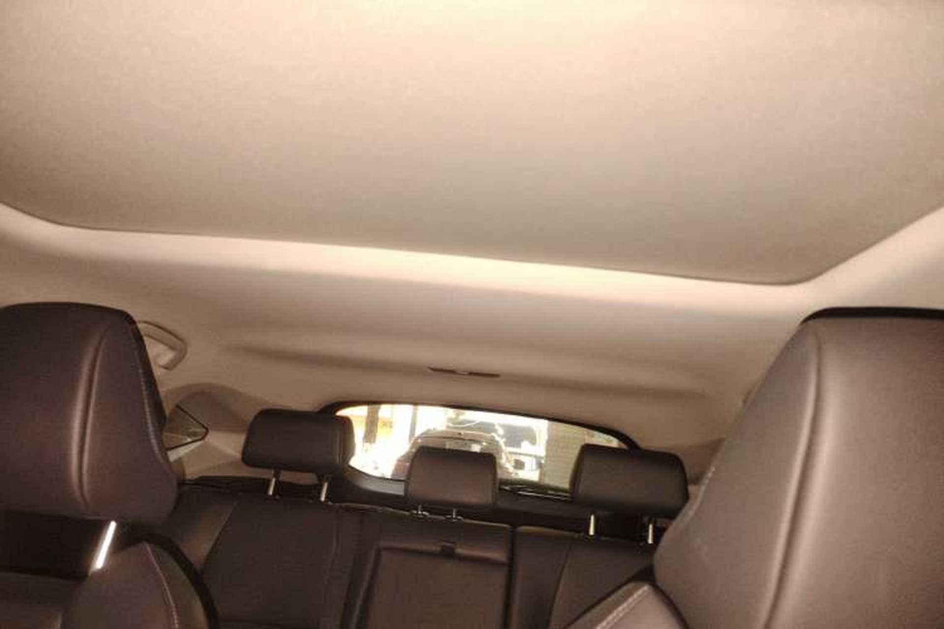 Used Toyota Venza 2023 2.0L CVT Two-Wheel Drive Luxury Edition Headliner