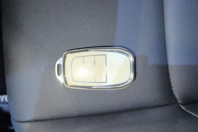 Used Toyota Venza 2023 2.0L CVT Two-Wheel Drive Luxury Edition Interior 1