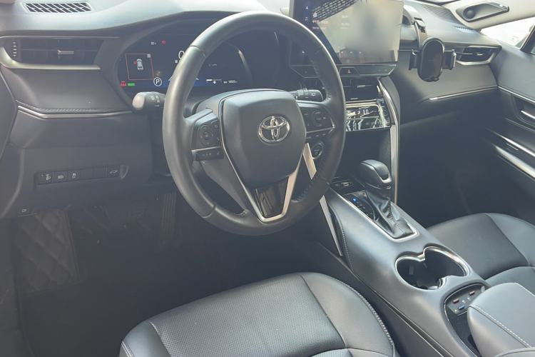Used Toyota Venza 2023 2.5L Smart Electric Hybrid Dual-Drive Prestige Version Interior 3