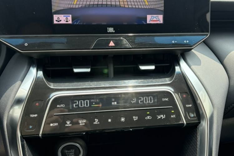 Used Toyota Venza 2023 2.0L CVT Two-Wheel Drive Prestige Version Interior 4