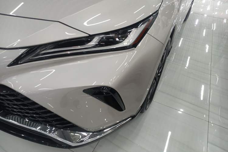 Used Toyota Venza 2023 2.0L CVT Two-Wheel Drive Prestige Version Left Front Headlight