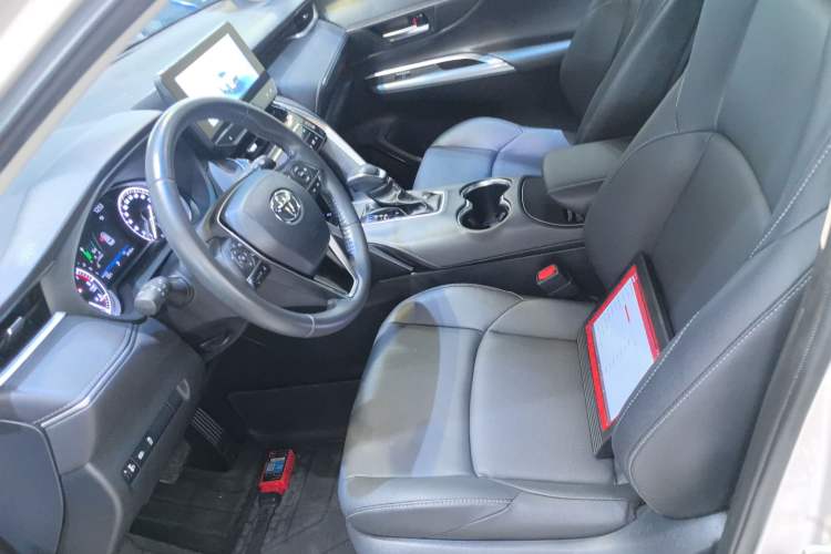 Used Toyota Venza 2023 2.0L CVT Two-Wheel Drive Luxury Edition Left Front Seat