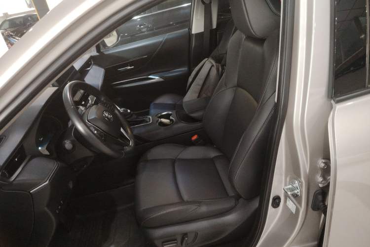 Used Toyota Venza 2023 2.0L CVT Two-Wheel Drive Luxury Edition Left Front Seat