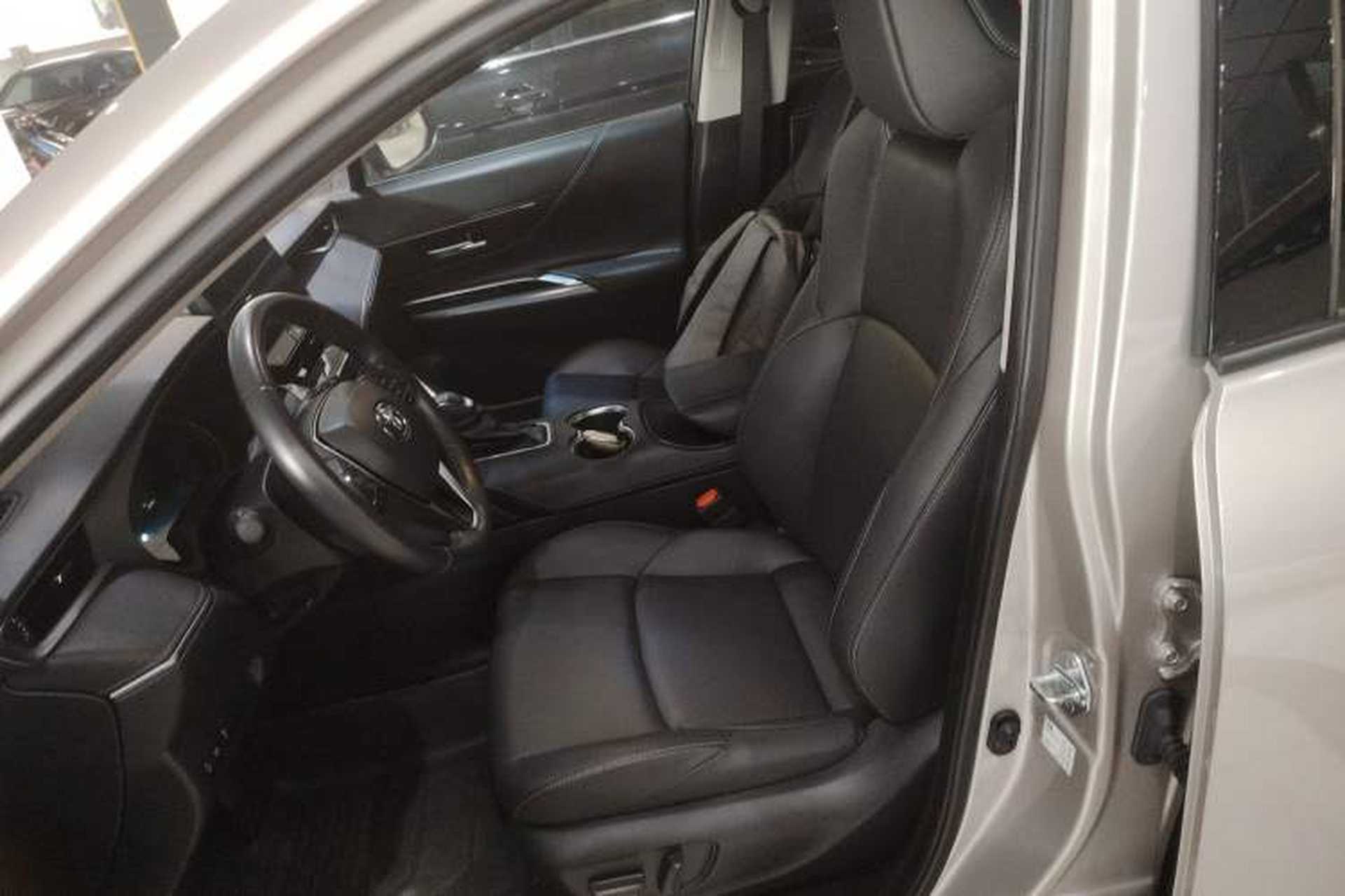 Used Toyota Venza 2023 2.0L CVT Two-Wheel Drive Luxury Edition Left Front Seat