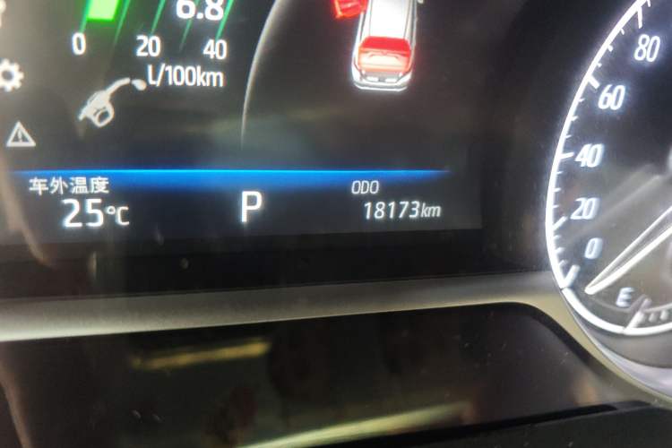 Used Toyota Venza 2023 2.0L CVT Two-Wheel Drive Luxury Edition Odometer Close Up