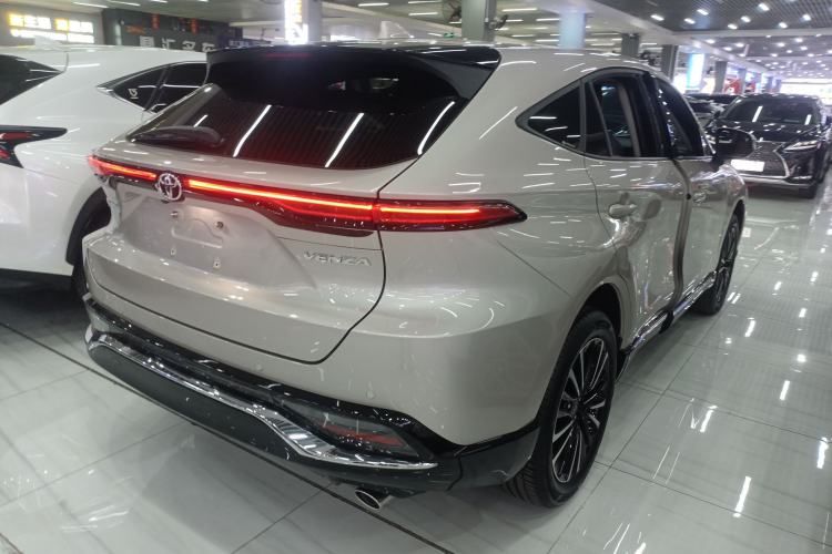 Used Toyota Venza 2023 2.0L CVT Two-Wheel Drive Prestige Version Rear Right 45 Deg