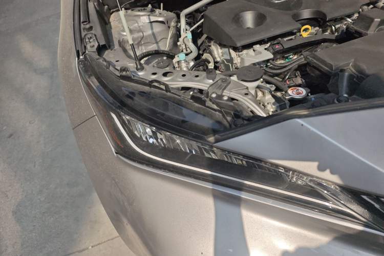 Used Toyota Venza 2023 2.0L CVT Two-Wheel Drive Luxury Edition Right Front Headlight