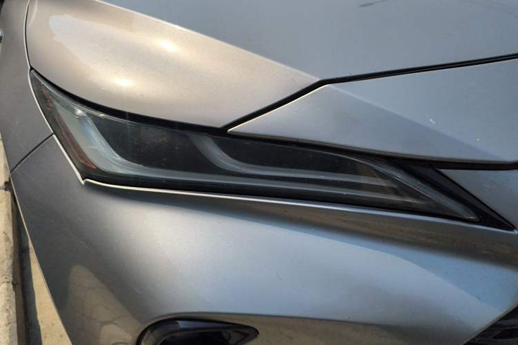 Used Toyota Venza 2023 2.5L Smart Electric Hybrid Dual-Drive Prestige Version Right Front Headlight