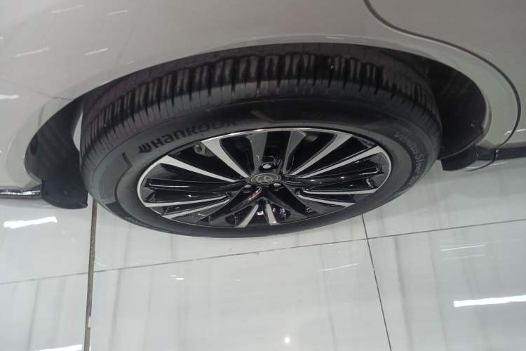 Used Toyota Venza 2023 2.0L CVT Two-Wheel Drive Prestige Version Right Rear Wheel Hub