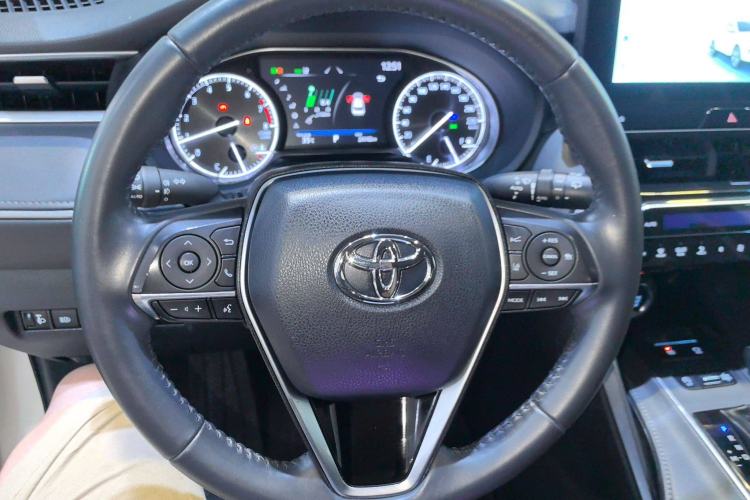 Used Toyota Venza 2023 2.0L CVT Two-Wheel Drive Luxury Edition Steering Wheel