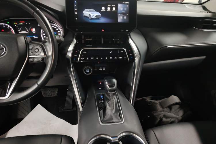 Used Toyota Venza 2023 2.0L CVT Two-Wheel Drive Luxury Edition Audio And AC Panel