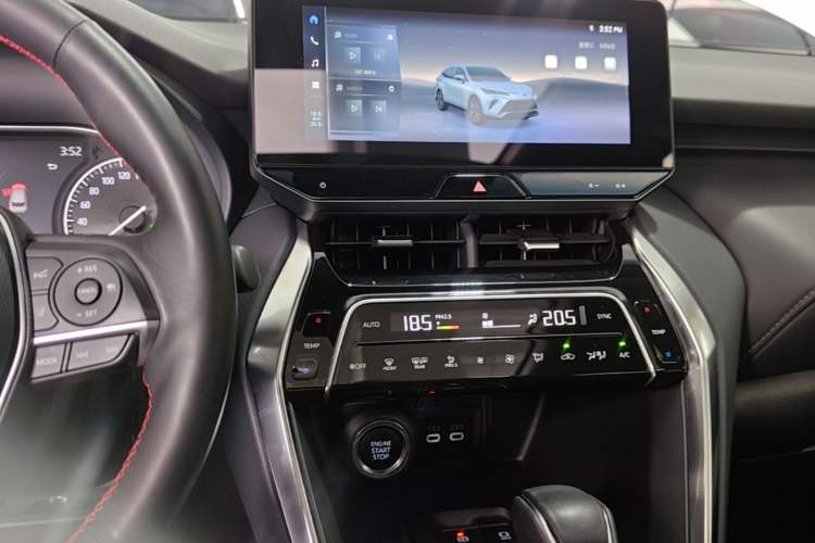 Used Toyota Venza 2023 2.0L CVT Two-Wheel Drive Luxury Edition Audio And AC Panel