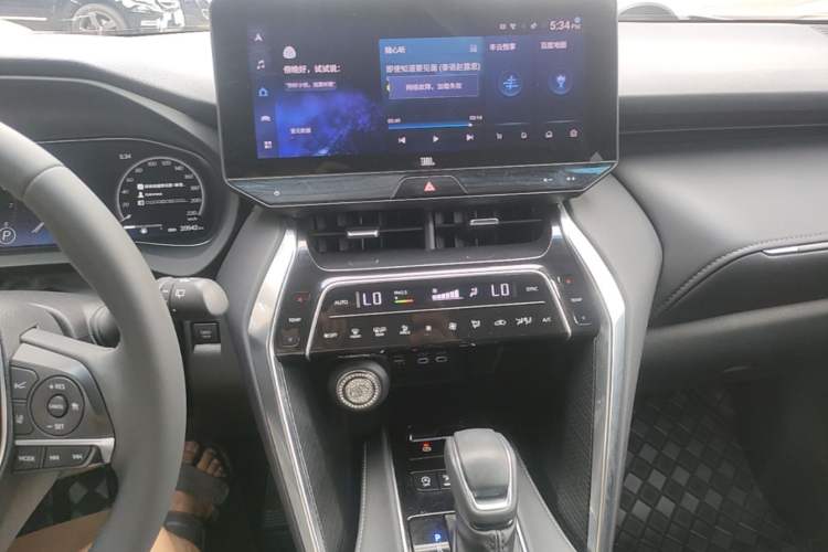 Used Toyota Venza 2023 2.0L CVT Two-Wheel Drive Prestige Version Audio And AC Panel